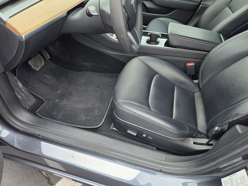 Used 2019 Tesla Model 3 Long Range image 16