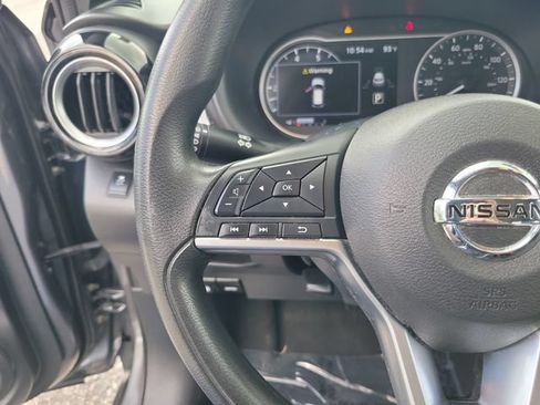 Used 2019 Nissan Kicks SV FWD image 21