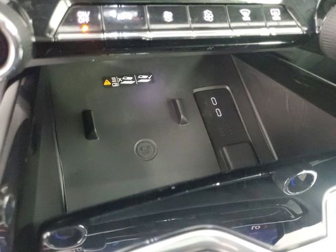 Used 2025 Chevrolet Silverado EV RST image 18