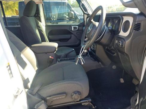 Used 2024 Jeep Wrangler Unlimited Sport image 6