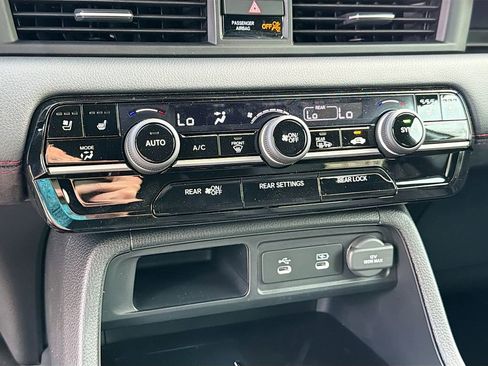 New 2026 Honda Pilot Black Edition image 15