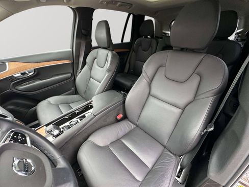 Used 2024 Volvo XC90 B5 Plus image 23