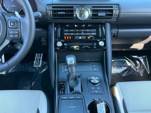 Certified 2025 Lexus IS 350 F Sport image 12