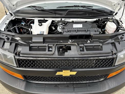 Used 2023 Chevrolet Express 3500 LS image 30
