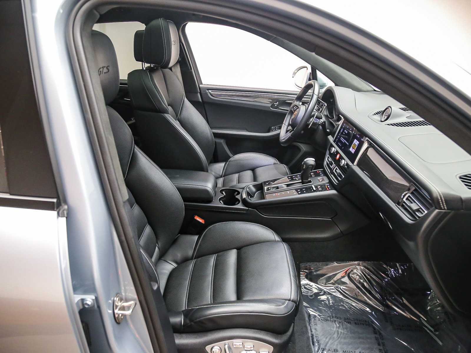 Certified 2023 Porsche Macan GTS AWD/4WD image 20
