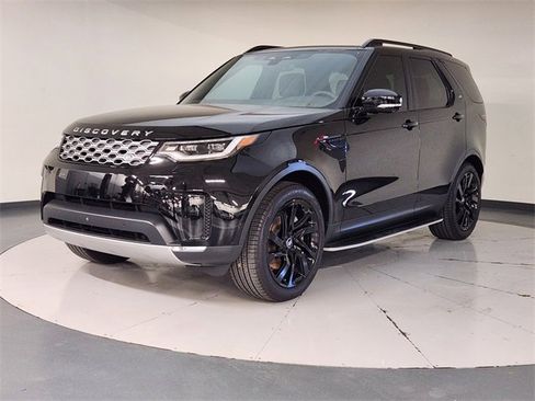 Used 2025 Land Rover Discovery S image 1