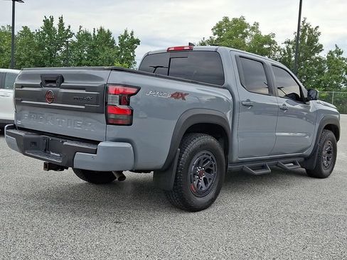 Used 2025 Nissan Frontier PRO-4X w/ Pro Convenience Package AWD/4WD image 9