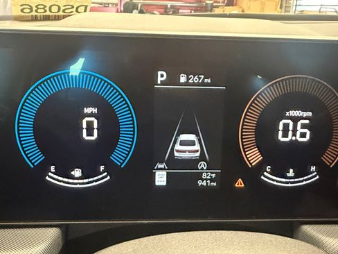 Used 2025 Hyundai Sonata SE FWD image 20