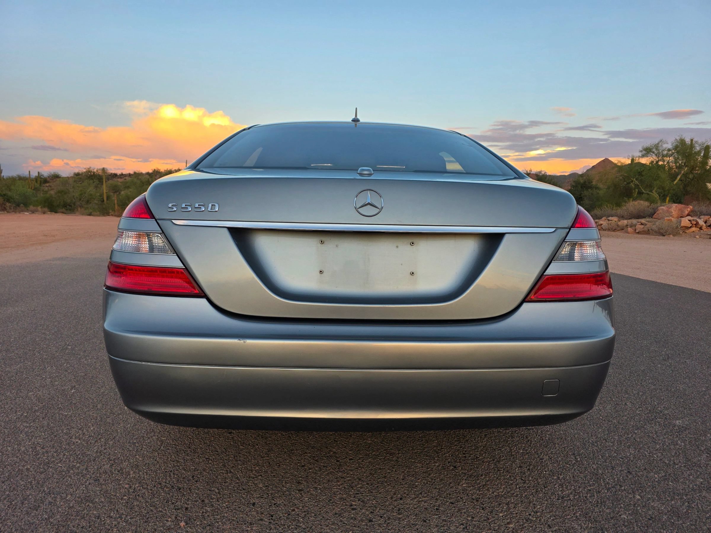 Used 2007 Mercedes-Benz S 550 image 4