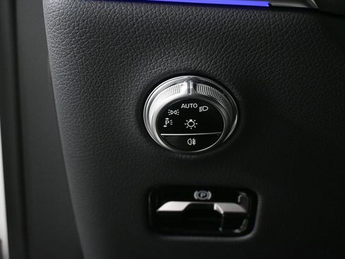 New 2026 Mercedes-Benz GLC 300 image 9