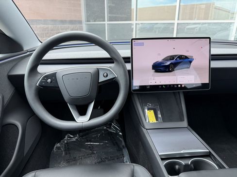 Used 2025 Tesla Model 3 Long Range RWD image 16