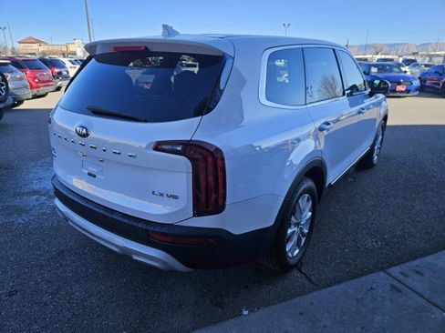 Used 2021 Kia Telluride LX image 5