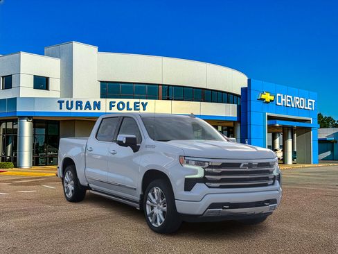 New 2026 Chevrolet Silverado 1500 High Country image 9