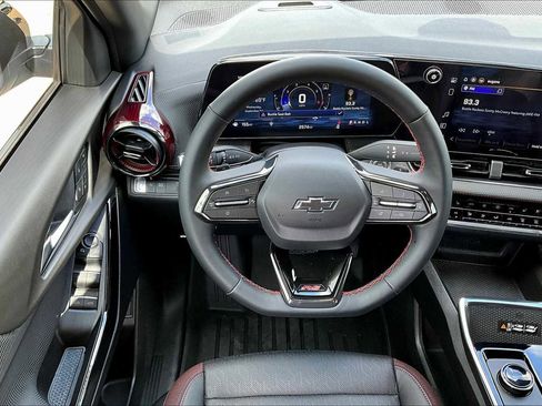 Used 2026 Chevrolet Equinox RS w/ Convenience Package III image 5