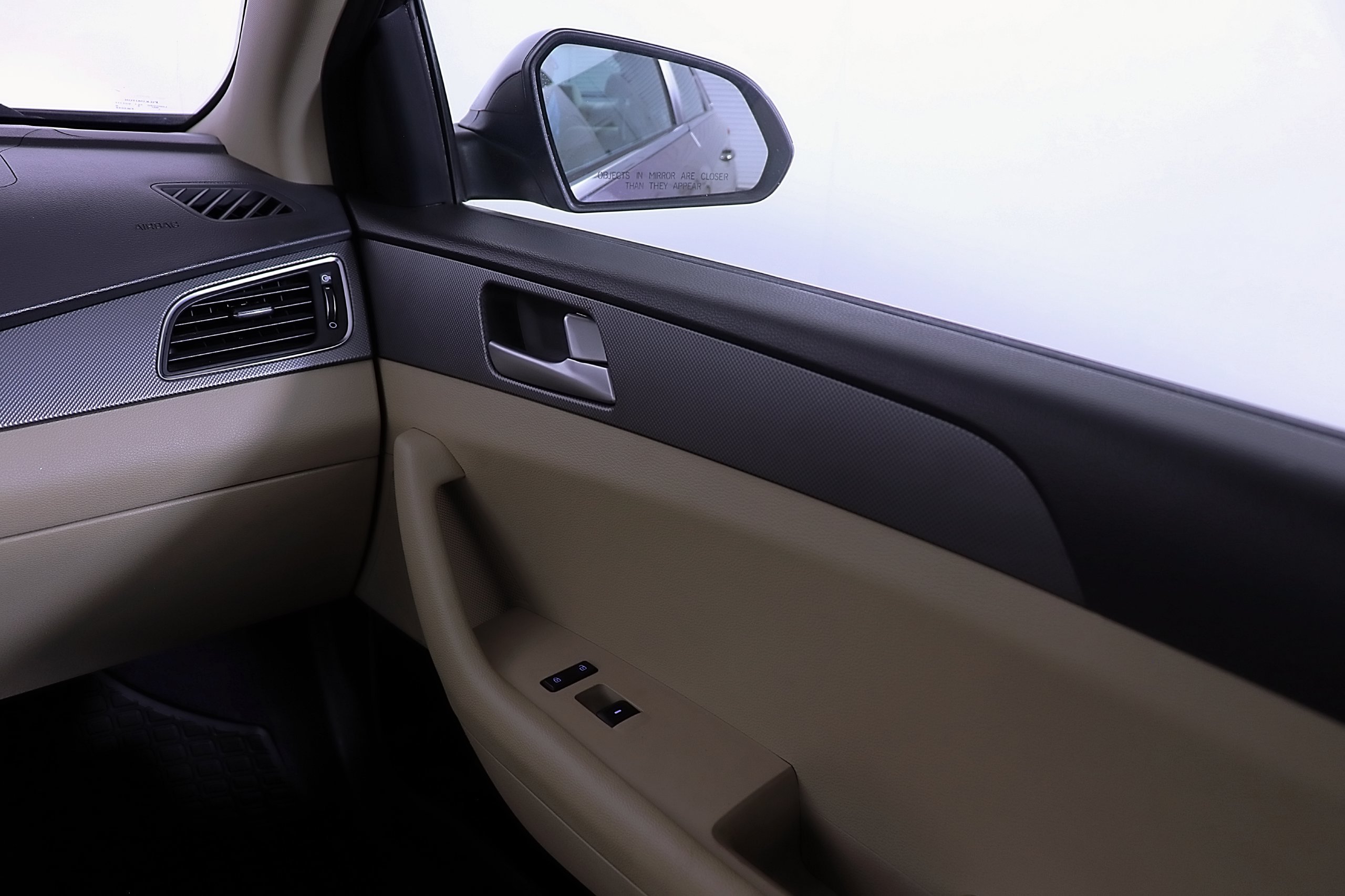 Used 2015 Hyundai Sonata SE FWD image 15