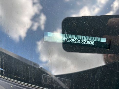 Used 2025 Nissan Rogue SV image 10