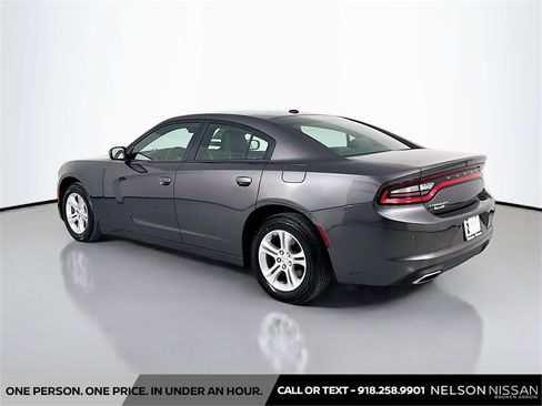 Used 2020 Dodge Charger SXT image 7