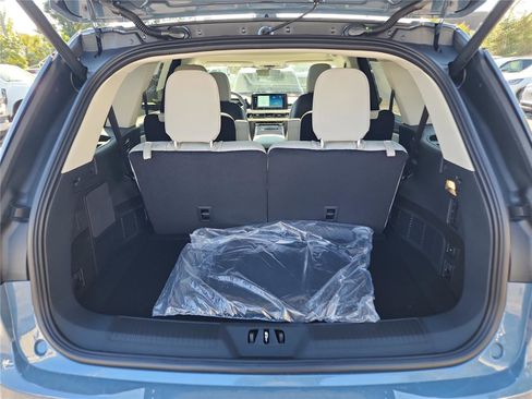 New 2026 Lincoln Aviator 2WD image 19