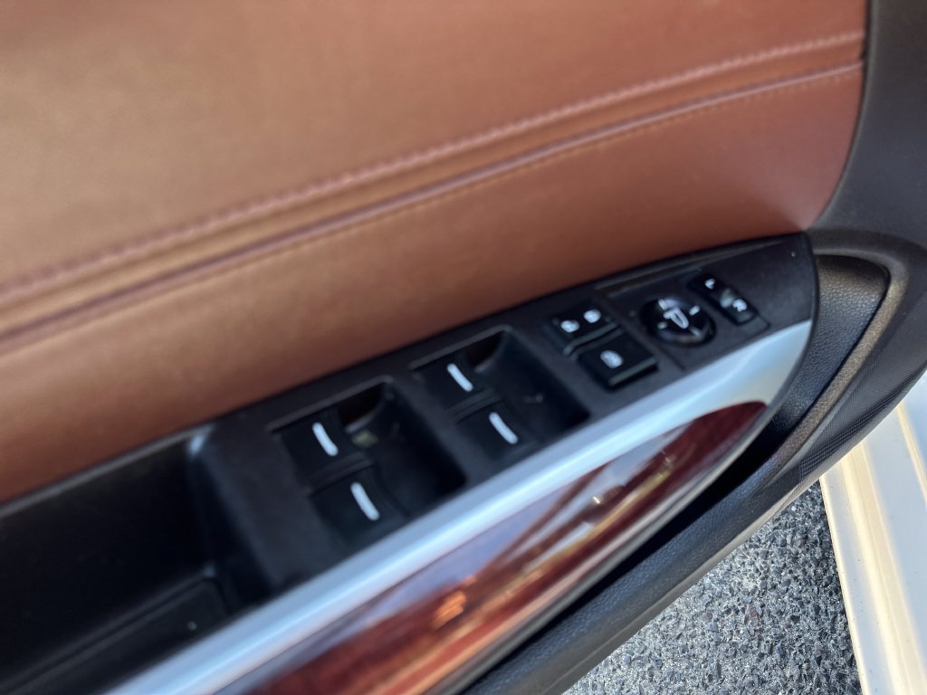 Used 2016 Acura TLX w/ Technology Package FWD image 12
