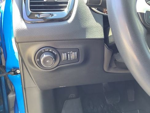 Used 2021 Jeep Compass Latitude w/ Sun and Sound Group AWD/4WD image 15