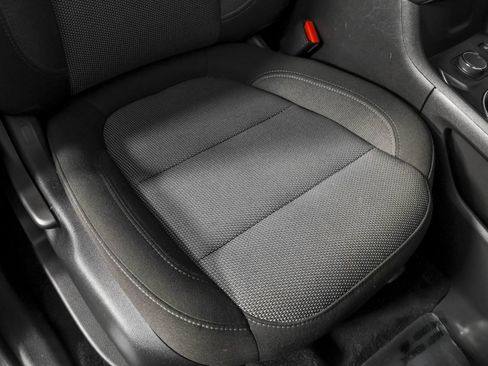 Used 2023 Chevrolet Traverse LT FWD image 47