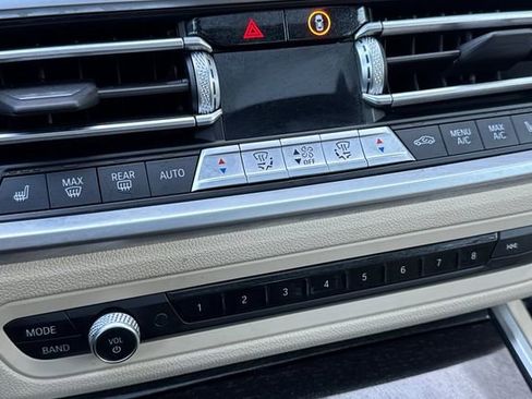 Used 2021 BMW 330i Sedan w/ Driving Assistance Package image 27