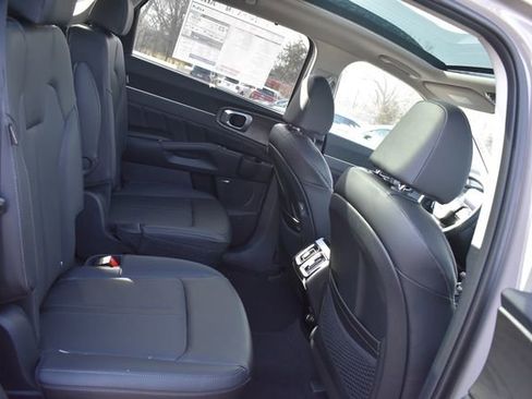 New 2026 Kia Sorento SX AWD/4WD image 17