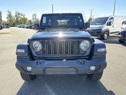 Used 2024 Jeep Wrangler Sport S image 8