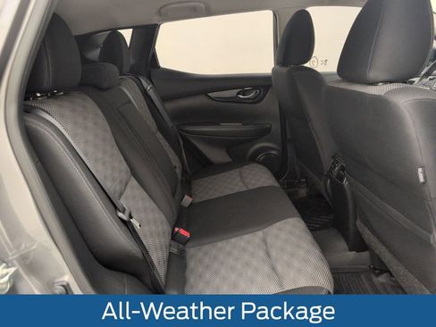 Used 2019 Nissan Rogue Sport SV w/ All-Weather Package image 16