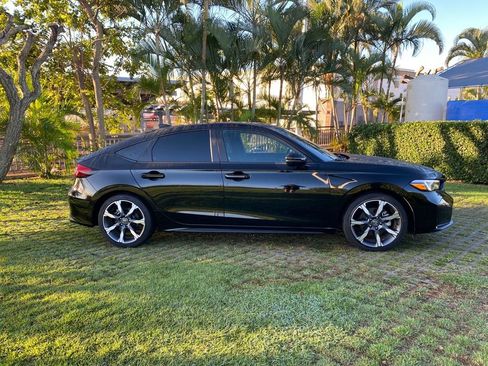 Used 2025 Honda Civic Sport Touring image 8