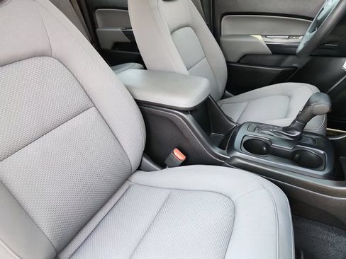Used 2018 Chevrolet Colorado W/T w/ WT Convenience Package AWD/4WD image 20