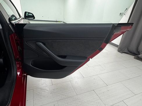 Used 2019 Tesla Model 3 image 15