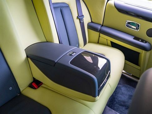 Used 2024 Rolls-Royce Ghost Black Badge image 42