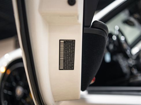 Used 2013 Porsche 911 Turbo S image 41