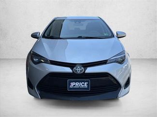 Used 2018 Toyota Corolla LE FWD video 2