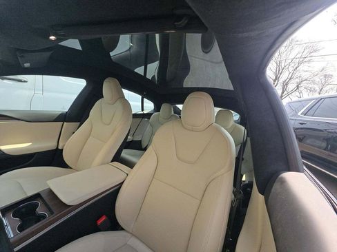 Used 2023 Tesla Model S Standard Range image 7