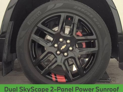 Used 2019 Chevrolet Traverse Premier w/ Redline Edition FWD image 11