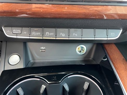 Used 2022 Audi A5 2.0T Prestige image 25