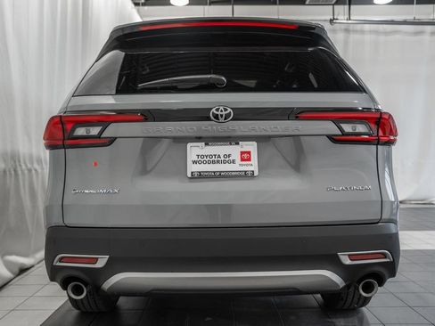 New 2026 Toyota Grand Highlander AWD Hybrid image 5