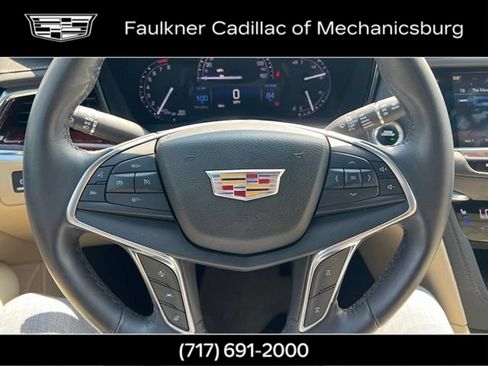 Used 2017 Cadillac XT5 Premium Luxury AWD/4WD image 23