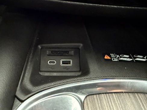 Used 2023 Buick Enclave Avenir w/ Avenir Technology Package image 41