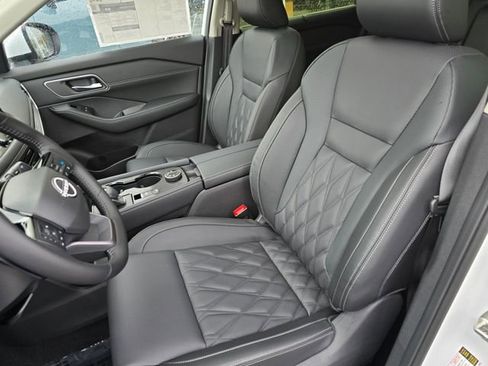 New 2026 Nissan Rogue Platinum AWD/4WD image 21