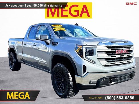 Used 2023 GMC Sierra 1500 SLE image 1