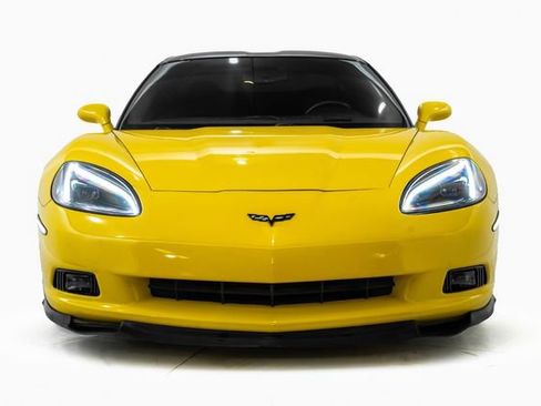 Used 2013 Chevrolet Corvette Coupe w/ 3LT Preferred Equipment Group RWD image 7