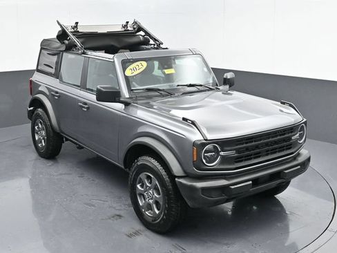 Used 2023 Ford Bronco 4-Door AWD/4WD image 31