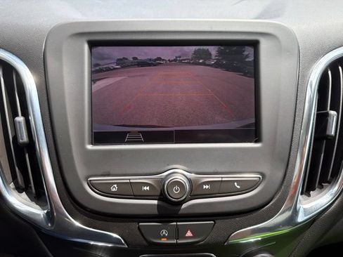 Certified 2024 Chevrolet Equinox LT FWD image 30
