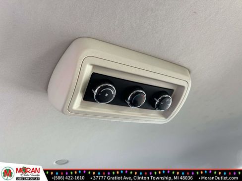 Used 2010 Dodge Grand Caravan SE image 12
