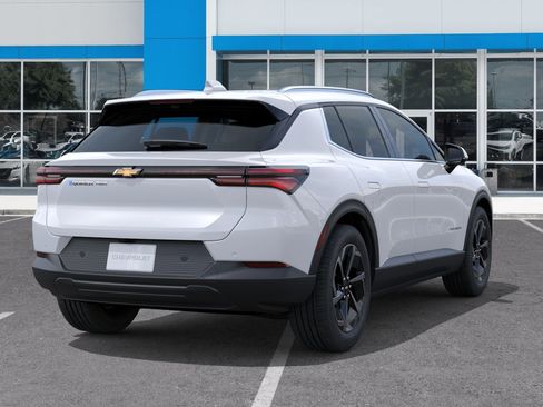 New 2026 Chevrolet Equinox EV LT AWD/4WD image 6