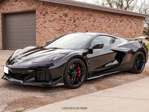 Used 2025 Chevrolet Corvette Z06 w/ Z07 Performance Package image 14