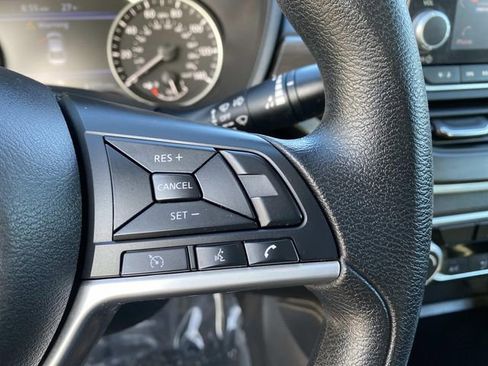 Used 2023 Nissan Altima 2.5 SV image 13